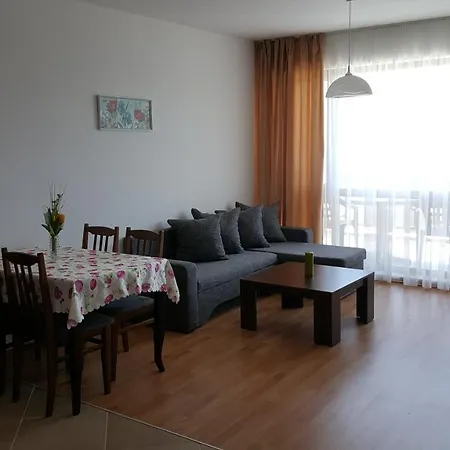 Gardens Apartment Baltschik