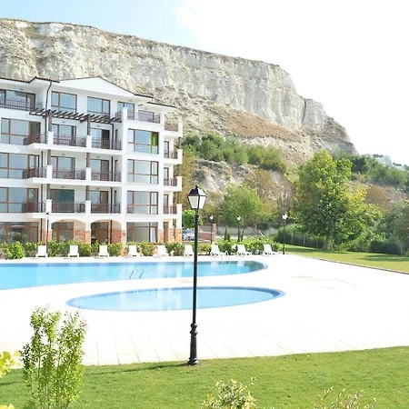 Gardens דירה בלצ'יק